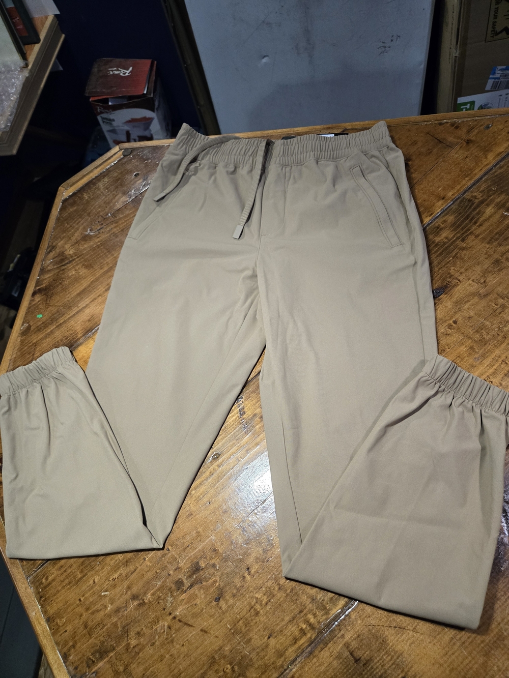 Men's Elastic Waist Jogger Pants in Khaki with Drawstring